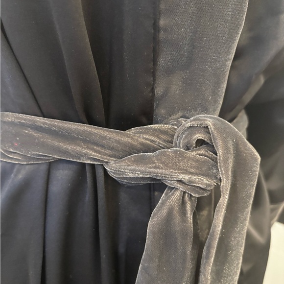 Nordstrom Elegant Black Satin Robe - Picture 2 of 5
